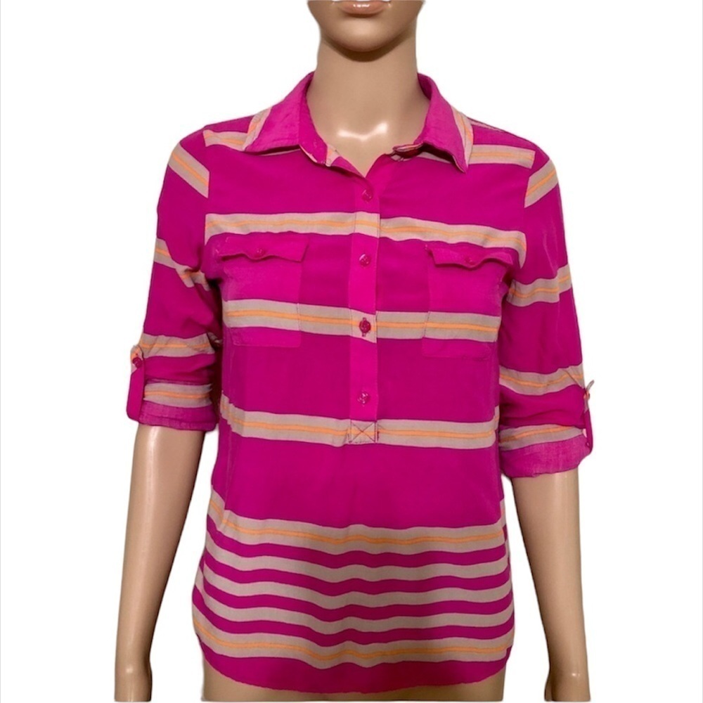 Old Navy Top with Front Pockets - Picture 10 of 11